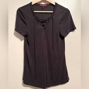 Red by BKE Black/Gray Lace-Up Ribbed Women's Top Size Small Casual Classic Soft